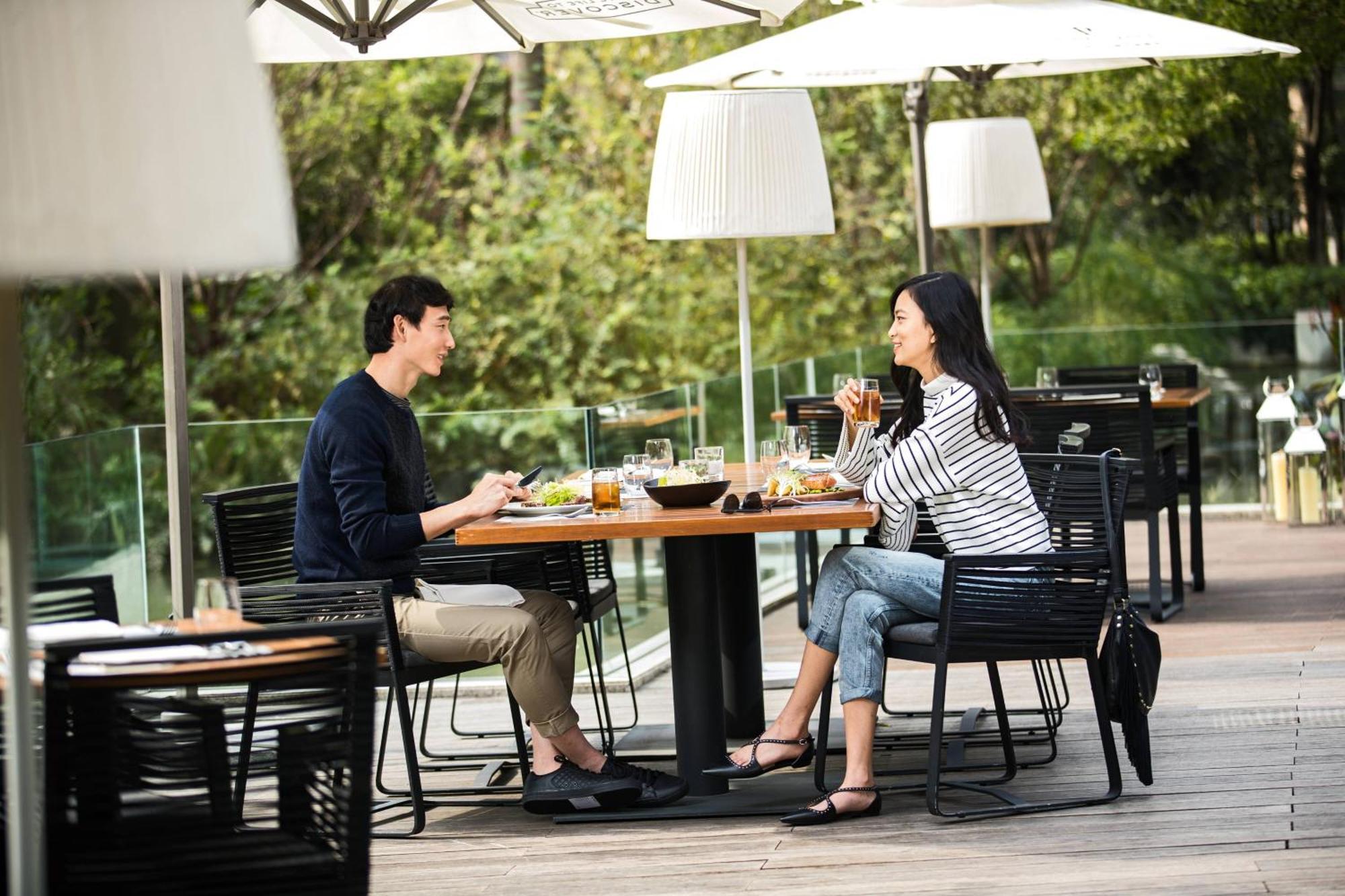 르네상스 난징 올림픽 센터 호텔, 어 메리어트 럭셔리&라이프스타일 호텔 외부 사진