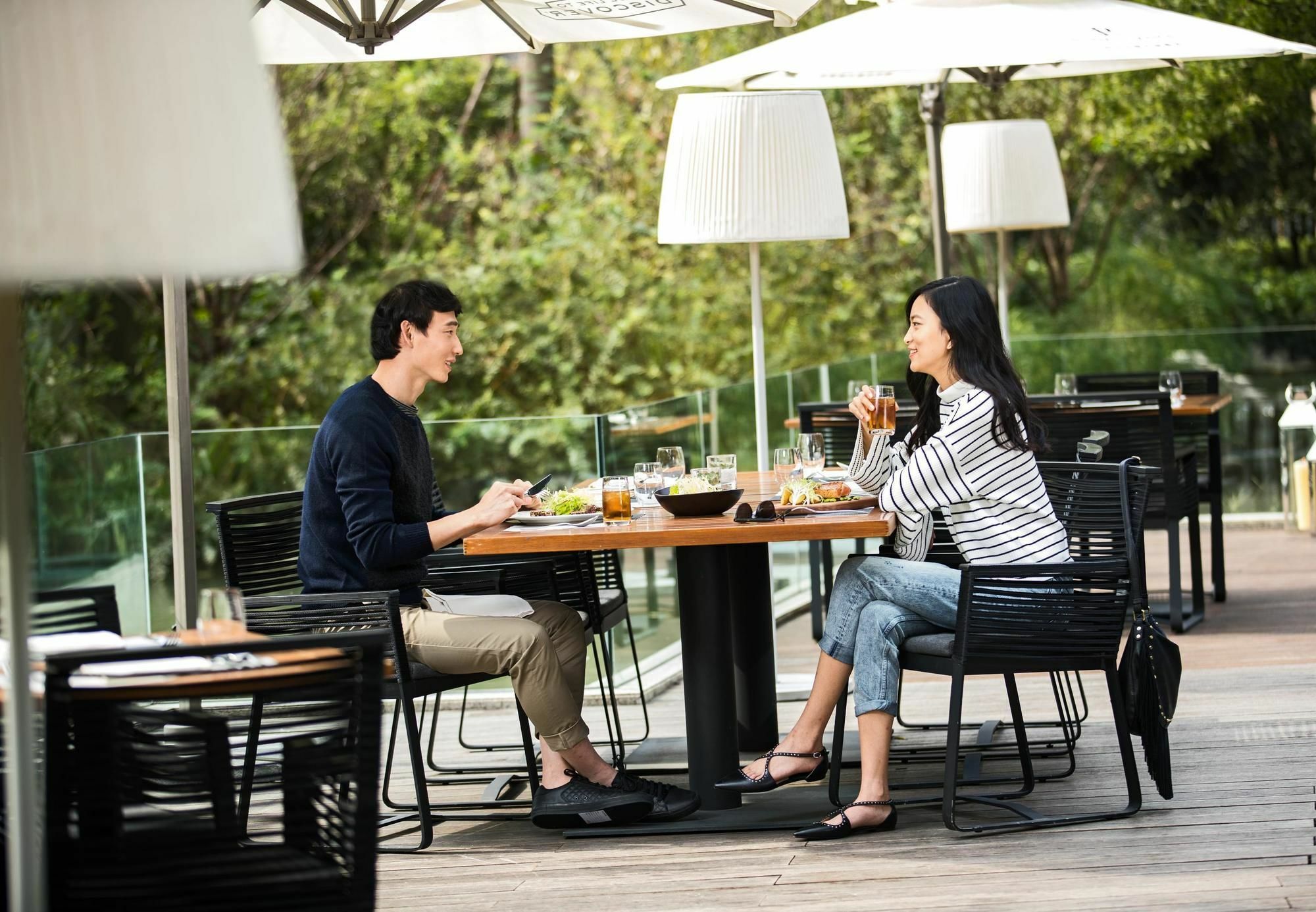 르네상스 난징 올림픽 센터 호텔, 어 메리어트 럭셔리&라이프스타일 호텔 외부 사진